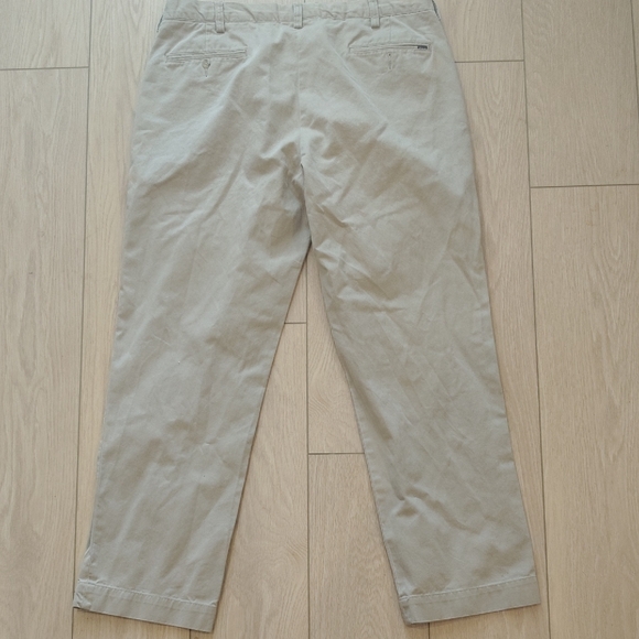 Ralph Lauren Men's Khaki Chinos Size 36x30 Classic Fit - Picture 6 of 10
